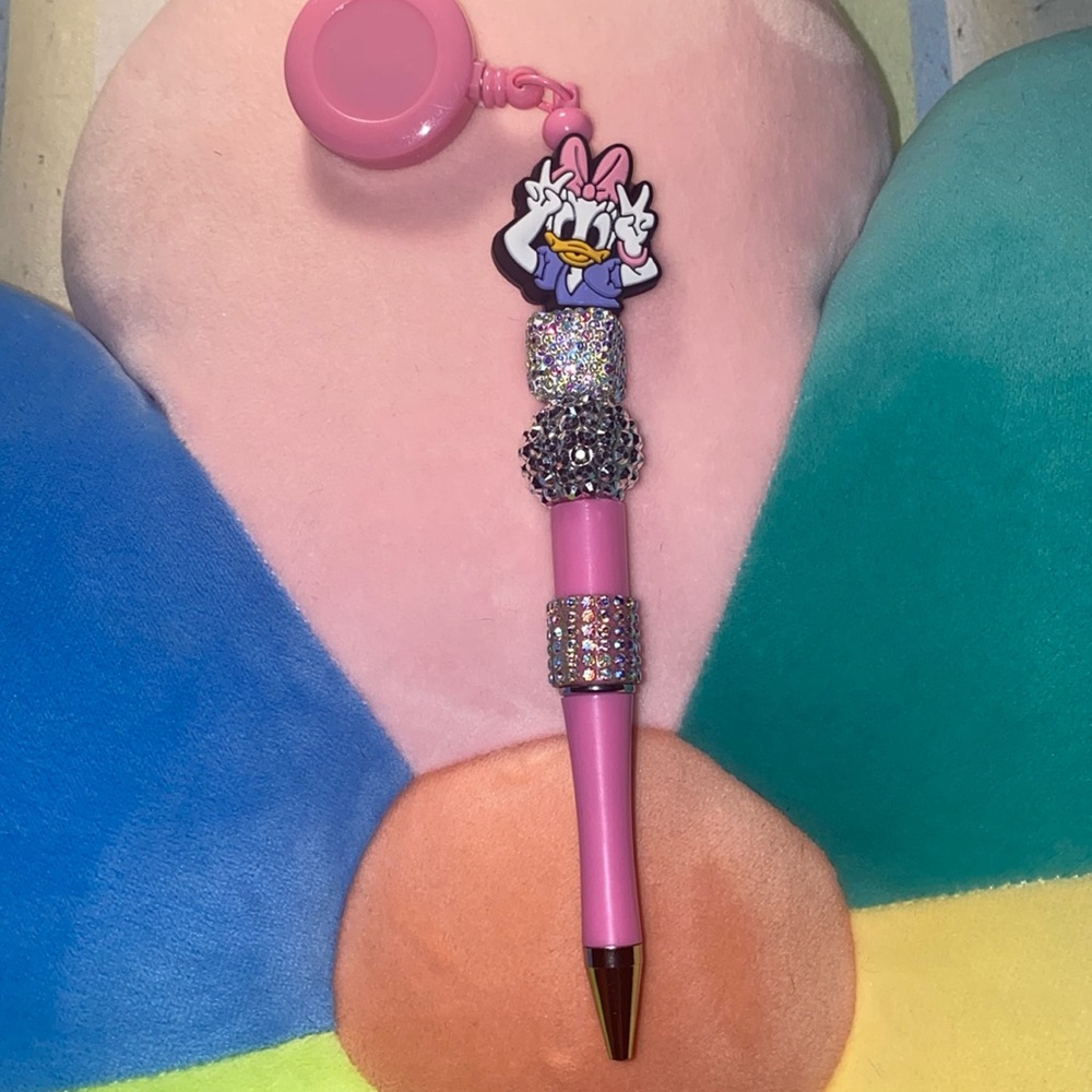 ID Clip Reel Pen DDuck